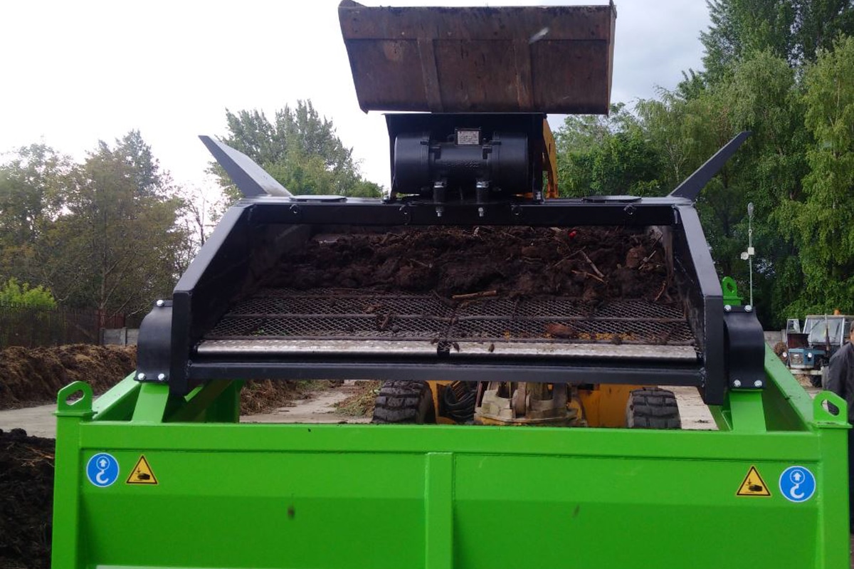 Output 15-38 tons/time
Tragt bredde 2100 mm
Sorteringssareal 2,25 m2